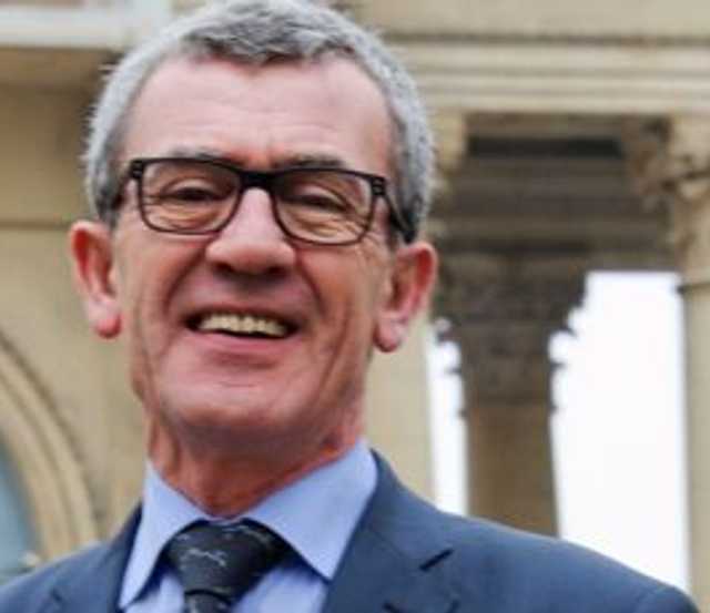 Dr Bernard Laumon